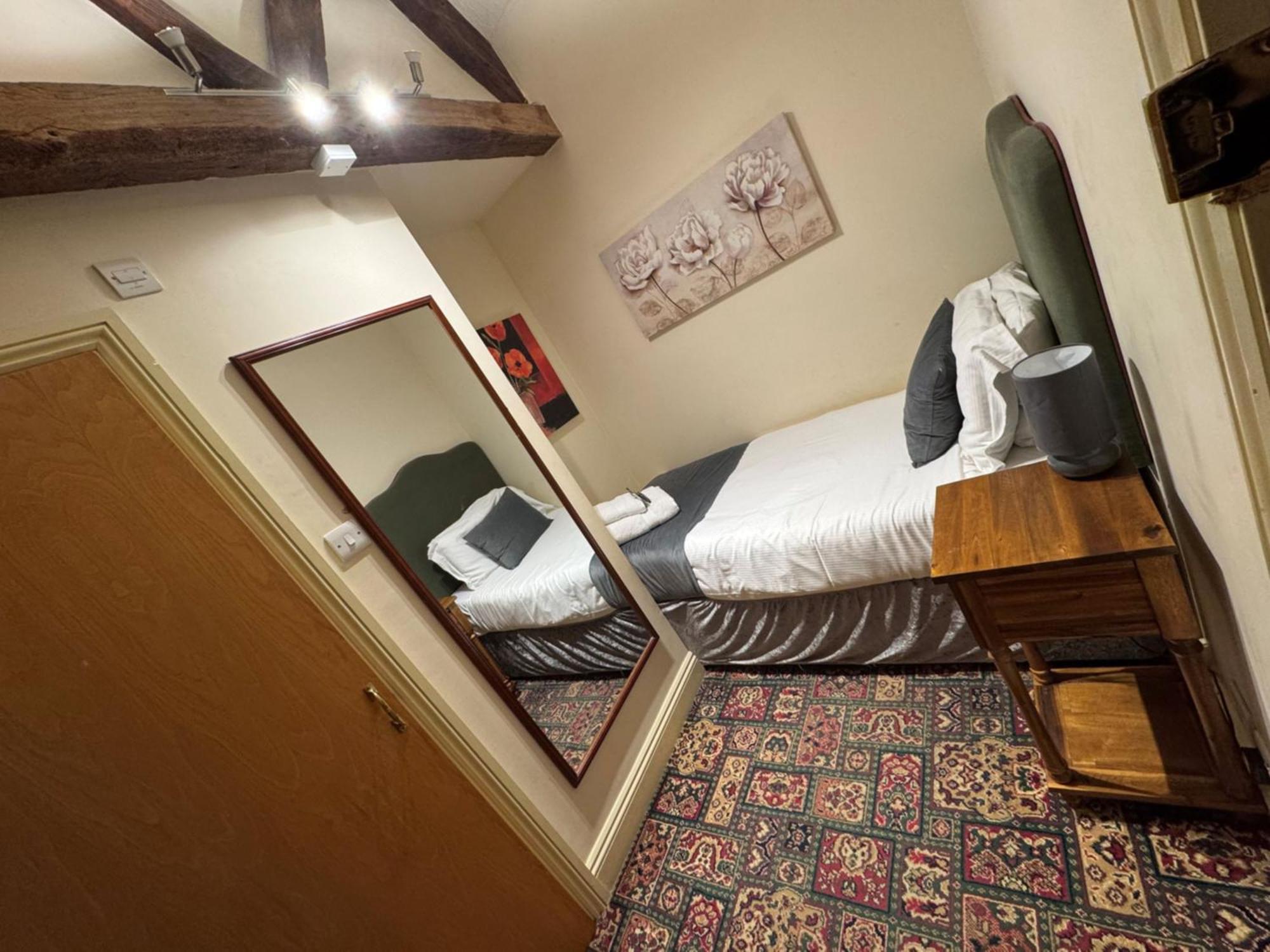The Kings Arms Hotel Chipping Norton Quarto foto